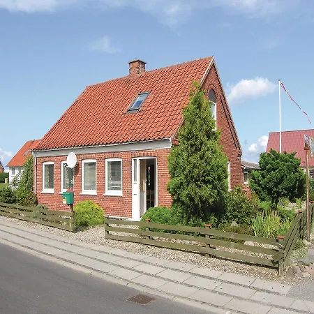 Three-bedroom Holiday In Feriehus *